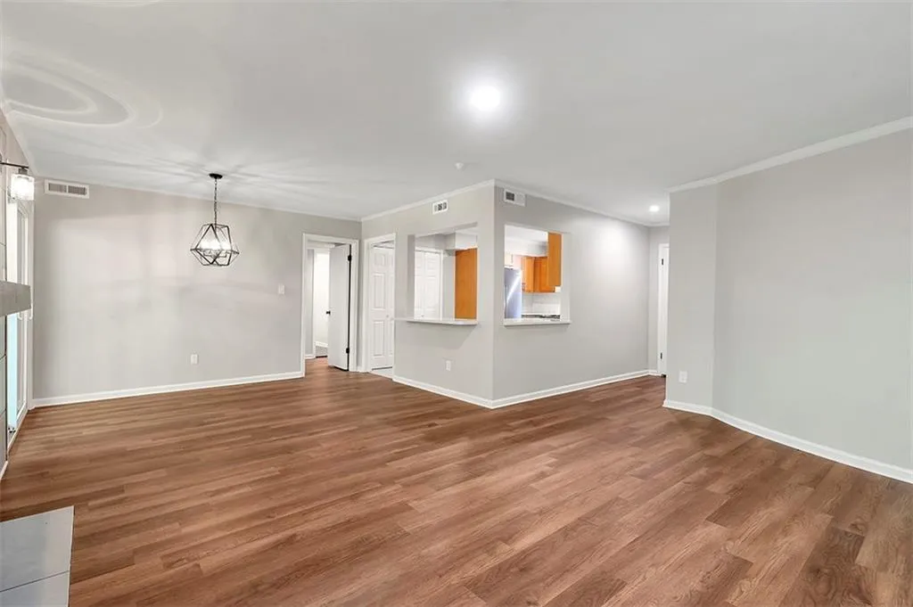 5400 Roswell Road Unit N6, Atlanta, Georgia 30342, 2 Bedrooms Bedrooms, ,2 BathroomsBathrooms,Residential,Sold,5400 Roswell Road Unit N6,7129637