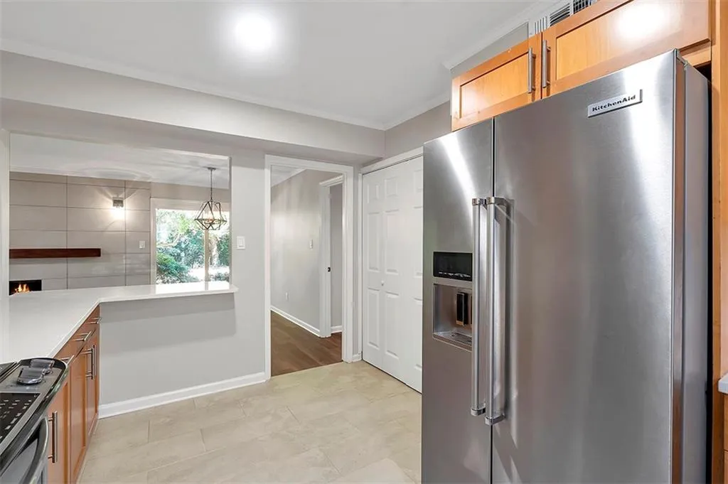 5400 Roswell Road Unit N6, Atlanta, Georgia 30342, 2 Bedrooms Bedrooms, ,2 BathroomsBathrooms,Residential,Sold,5400 Roswell Road Unit N6,7129637