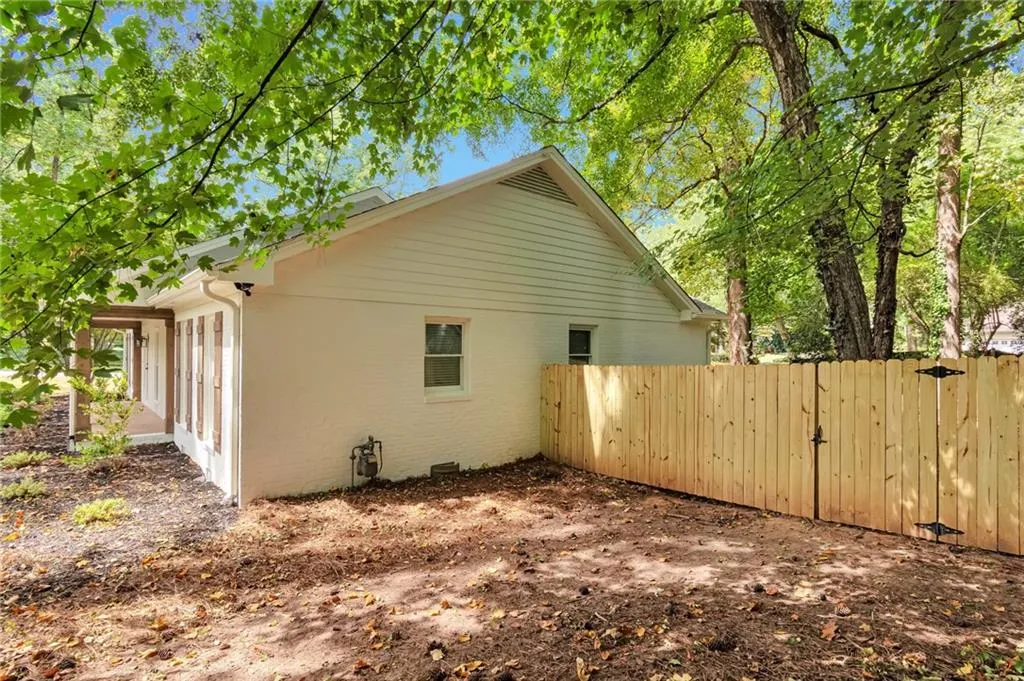 View of home's exterior