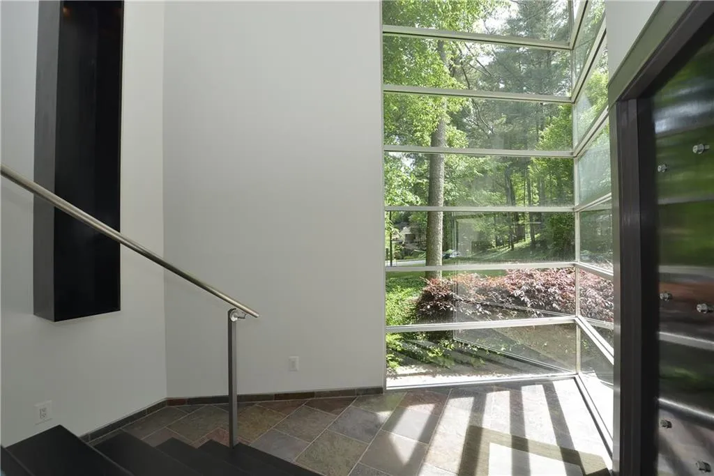 3870 Land O Lakes Drive Ne, Atlanta, Georgia 30342, 4 Bedrooms Bedrooms, ,4 BathroomsBathrooms,Residential,Sold,3870 Land O Lakes Drive Ne,5683855