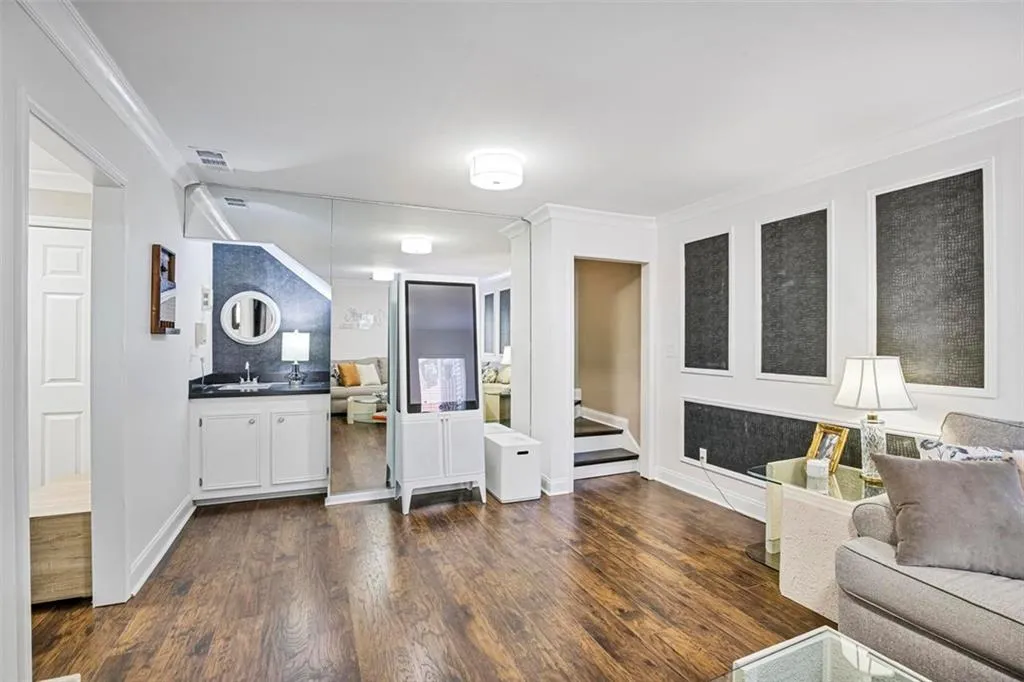 53 Basswood Circle Ne, Sandy Springs, Georgia 30328, 4 Bedrooms Bedrooms, ,3 BathroomsBathrooms,Residential,Sold,53 Basswood Circle Ne,7228350