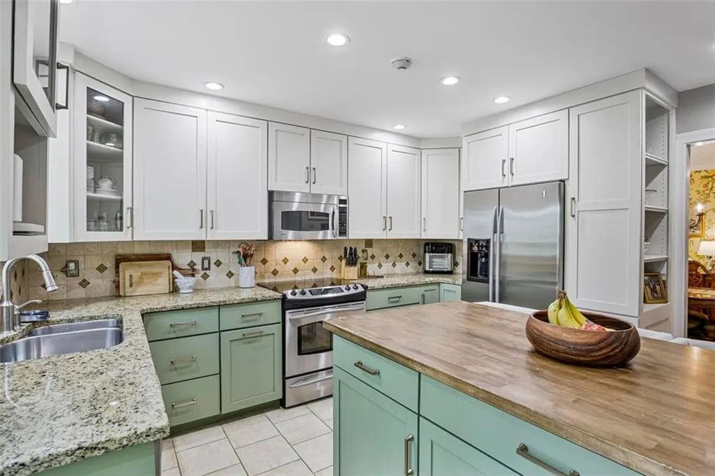 53 Basswood Circle Ne, Sandy Springs, Georgia 30328, 4 Bedrooms Bedrooms, ,3 BathroomsBathrooms,Residential,Sold,53 Basswood Circle Ne,7228350
