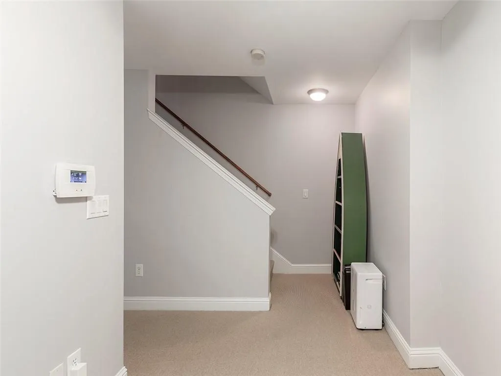 1147 Glenridge Place, Atlanta, Georgia 30342, 1 Bedroom Bedrooms, ,1 BathroomBathrooms,Residential,Sold,1147 Glenridge Place,7083546