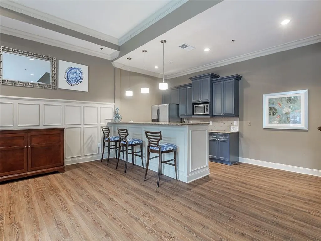 1147 Glenridge Place, Atlanta, Georgia 30342, 1 Bedroom Bedrooms, ,1 BathroomBathrooms,Residential,Sold,1147 Glenridge Place,7083546