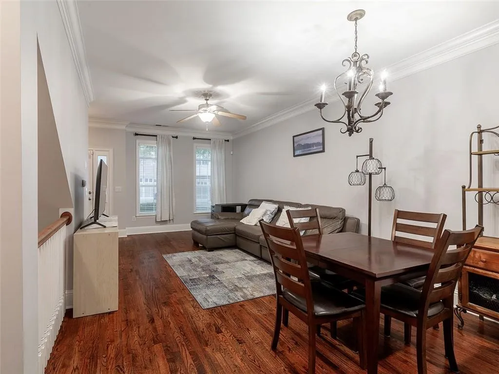 1147 Glenridge Place, Atlanta, Georgia 30342, 1 Bedroom Bedrooms, ,1 BathroomBathrooms,Residential,Sold,1147 Glenridge Place,7083546