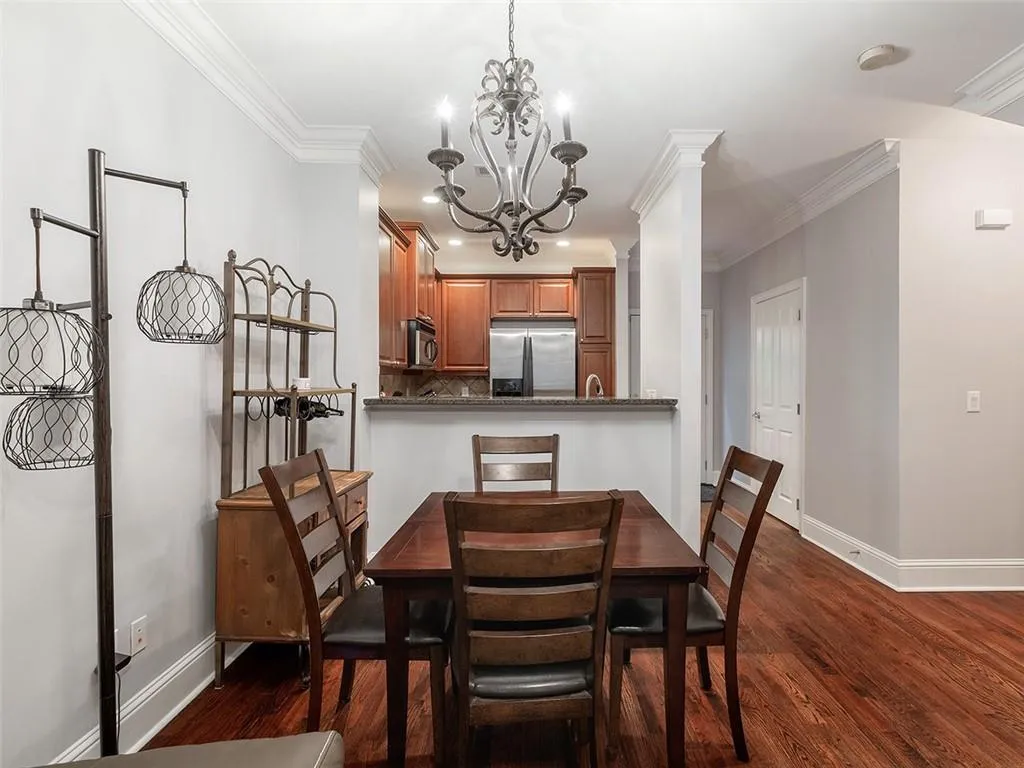 1147 Glenridge Place, Atlanta, Georgia 30342, 1 Bedroom Bedrooms, ,1 BathroomBathrooms,Residential,Sold,1147 Glenridge Place,7083546