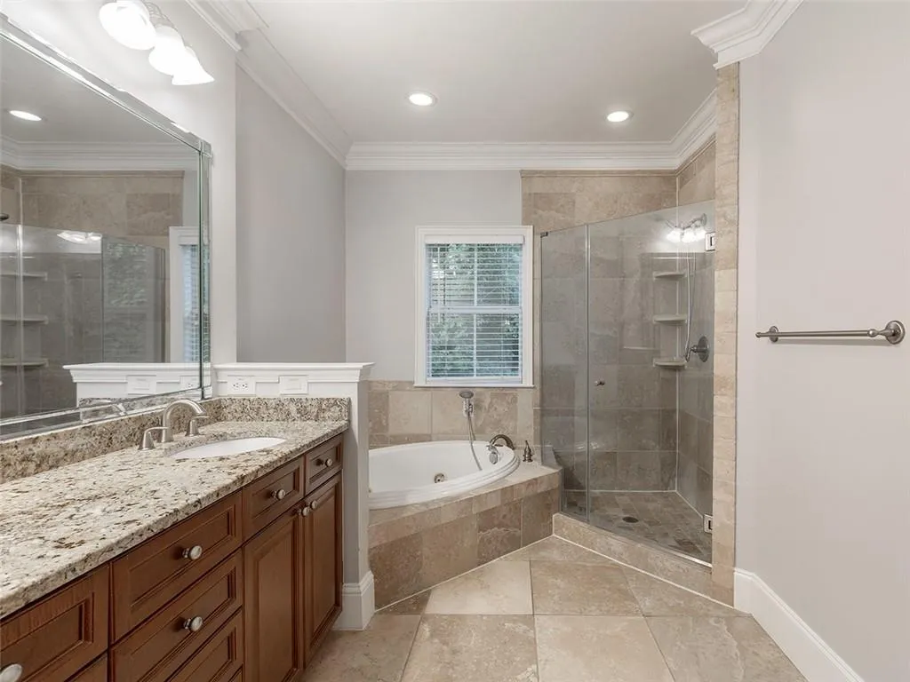 1147 Glenridge Place, Atlanta, Georgia 30342, 1 Bedroom Bedrooms, ,1 BathroomBathrooms,Residential,Sold,1147 Glenridge Place,7083546