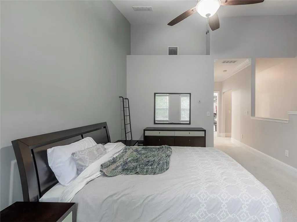 1147 Glenridge Place, Atlanta, Georgia 30342, 1 Bedroom Bedrooms, ,1 BathroomBathrooms,Residential,Sold,1147 Glenridge Place,7083546