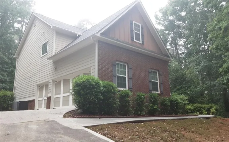 2532 Lois Court, Loganville, Georgia 30052