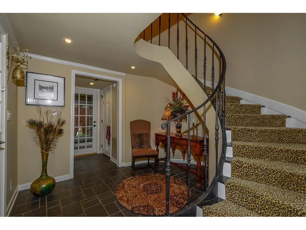 104 Jefferson Circle, Sandy Springs, Georgia 30328, 3 Bedrooms Bedrooms, ,2 BathroomsBathrooms,Residential,Sold,104 Jefferson Circle,5699288