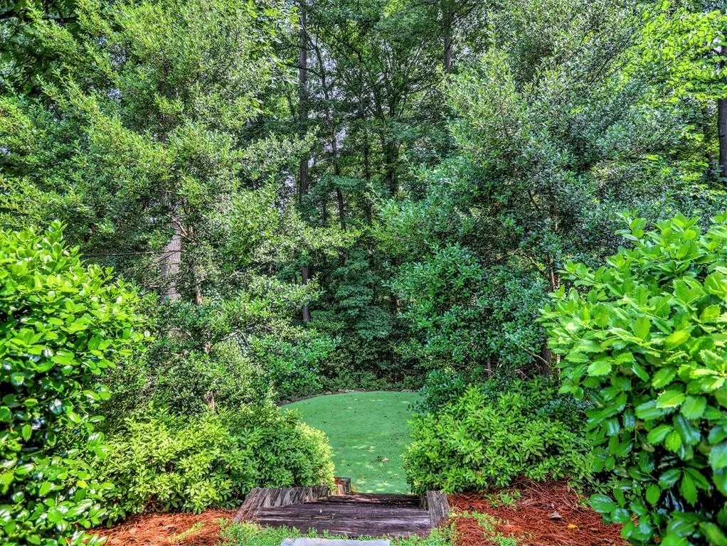 545 Old Cobblestone Drive, Sandy Springs, Georgia 30350, 6 Bedrooms Bedrooms, ,6 BathroomsBathrooms,Residential,Sold,545 Old Cobblestone Drive,6564723