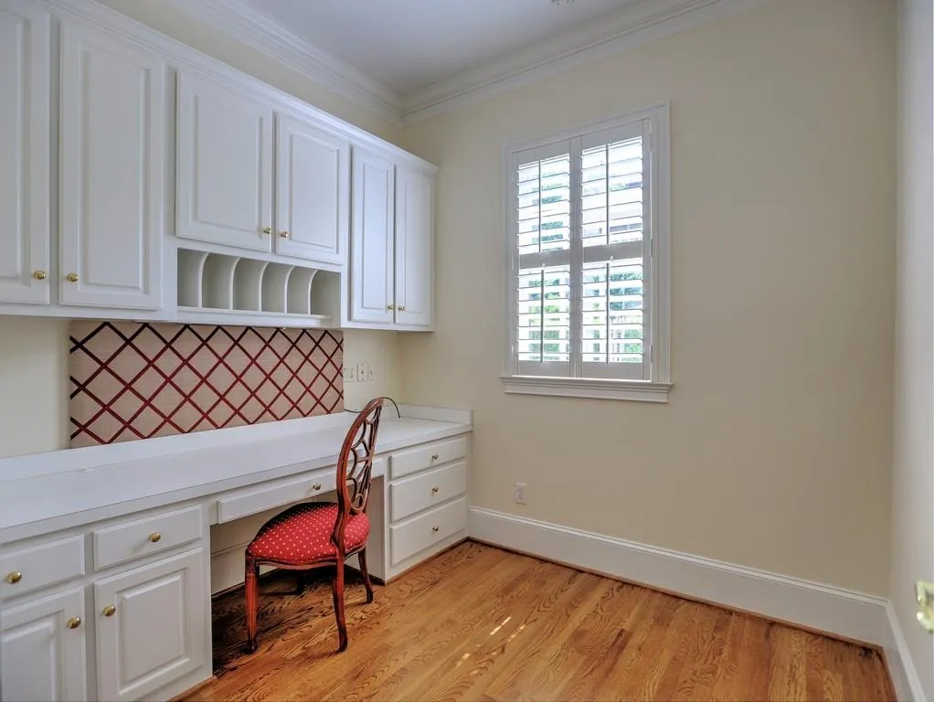 545 Old Cobblestone Drive, Sandy Springs, Georgia 30350, 6 Bedrooms Bedrooms, ,6 BathroomsBathrooms,Residential,Sold,545 Old Cobblestone Drive,6564723