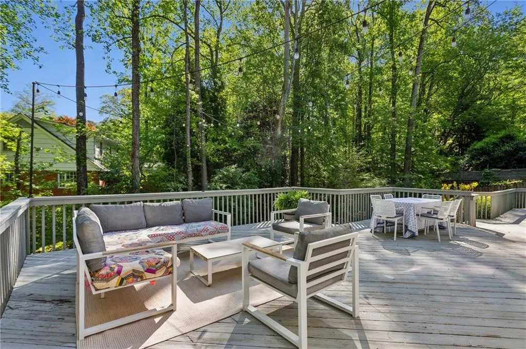 4505 Glengary Drive Ne, Atlanta, Georgia 30342, 4 Bedrooms Bedrooms, ,3 BathroomsBathrooms,Residential,For Sale,4505 Glengary Drive Ne,7642119