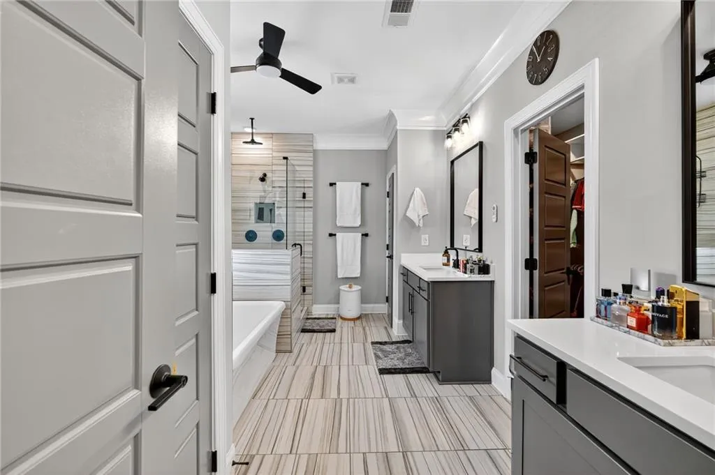 1977 Stanfield Avenue Nw, Atlanta, Georgia 30318, 5 Bedrooms Bedrooms, ,3 BathroomsBathrooms,Residential,For Sale,1977 Stanfield Avenue Nw,7662068