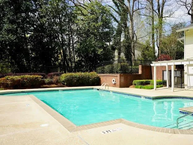 6808 Glenridge Drive Unit E, Sandy Springs, Georgia 30328, 2 Bedrooms Bedrooms, ,2 BathroomsBathrooms,Residential,Sold,6808 Glenridge Drive Unit E,6864026