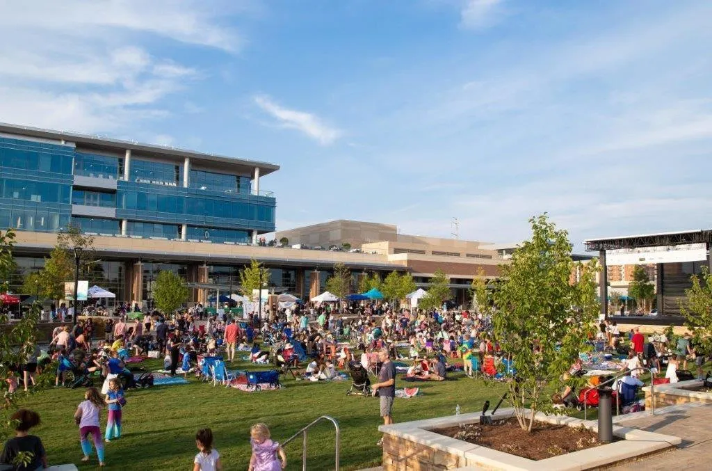 6808 Glenridge Drive Unit E, Sandy Springs, Georgia 30328, 2 Bedrooms Bedrooms, ,2 BathroomsBathrooms,Residential,Sold,6808 Glenridge Drive Unit E,6864026