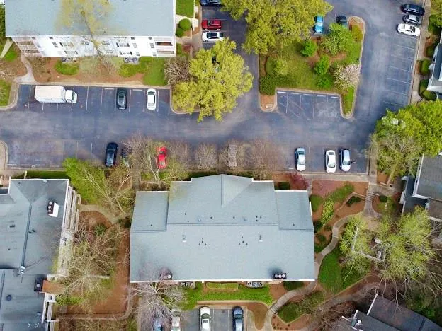 6808 Glenridge Drive Unit E, Sandy Springs, Georgia 30328, 2 Bedrooms Bedrooms, ,2 BathroomsBathrooms,Residential,Sold,6808 Glenridge Drive Unit E,6864026