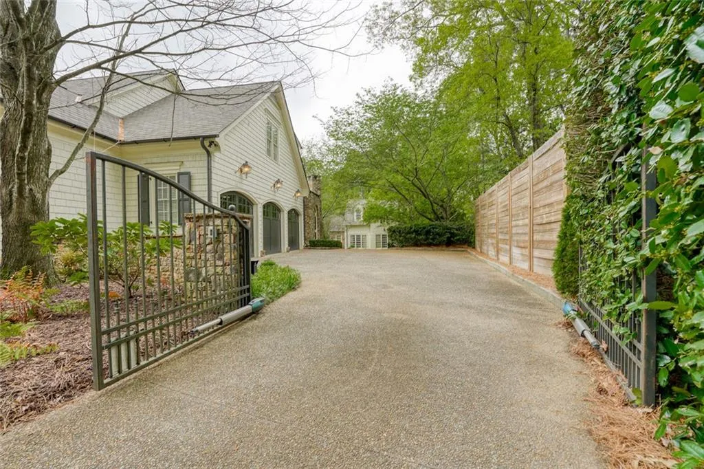 5000 Long Island Drive Nw, Sandy Springs, Georgia 30327, 7 Bedrooms Bedrooms, ,7 BathroomsBathrooms,Residential,For Sale,5000 Long Island Drive Nw,7755316