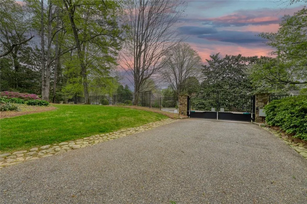 5000 Long Island Drive Nw, Sandy Springs, Georgia 30327, 7 Bedrooms Bedrooms, ,7 BathroomsBathrooms,Residential,For Sale,5000 Long Island Drive Nw,7755316