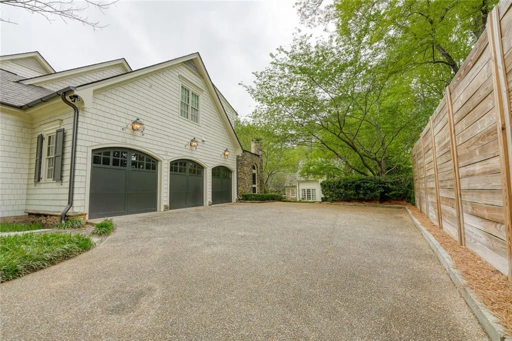 5000 Long Island Drive Nw, Sandy Springs, Georgia 30327, 7 Bedrooms Bedrooms, ,7 BathroomsBathrooms,Residential,For Sale,5000 Long Island Drive Nw,7755316