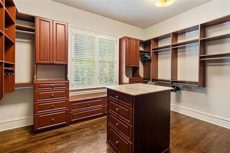 5000 Long Island Drive Nw, Sandy Springs, Georgia 30327, 7 Bedrooms Bedrooms, ,7 BathroomsBathrooms,Residential,For Sale,5000 Long Island Drive Nw,7755316