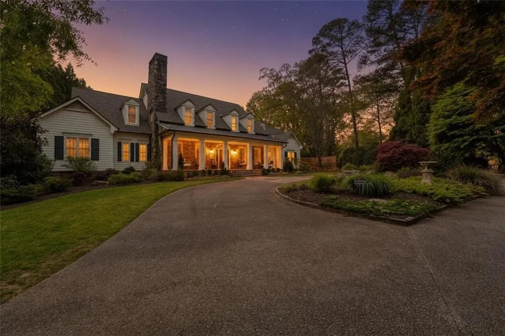 5000 Long Island Drive Nw, Sandy Springs, Georgia 30327, 7 Bedrooms Bedrooms, ,7 BathroomsBathrooms,Residential,For Sale,5000 Long Island Drive Nw,7755316