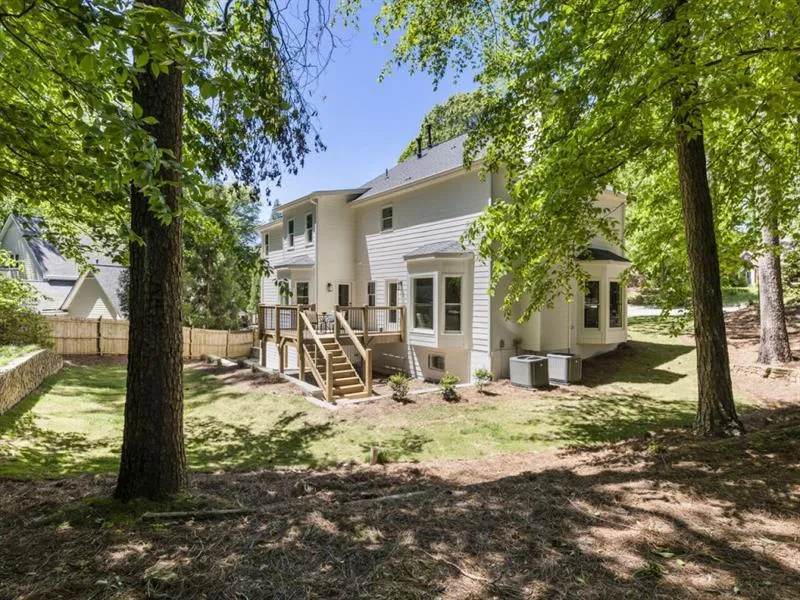 225 Wessex Court, Sandy Springs, Georgia 30328, 4 Bedrooms Bedrooms, ,3 BathroomsBathrooms,Residential,Sold,225 Wessex Court,7250027