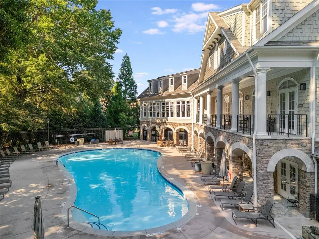 200 River Vista Drive Unit 713, Atlanta, Georgia 30339, 2 Bedrooms Bedrooms, ,2 BathroomsBathrooms,Residential,Sold,200 River Vista Drive Unit 713,7626533