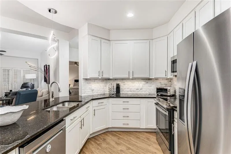 200 River Vista Drive Unit 713, Atlanta, Georgia 30339, 2 Bedrooms Bedrooms, ,2 BathroomsBathrooms,Residential,For Sale,200 River Vista Drive Unit 713,7626533
