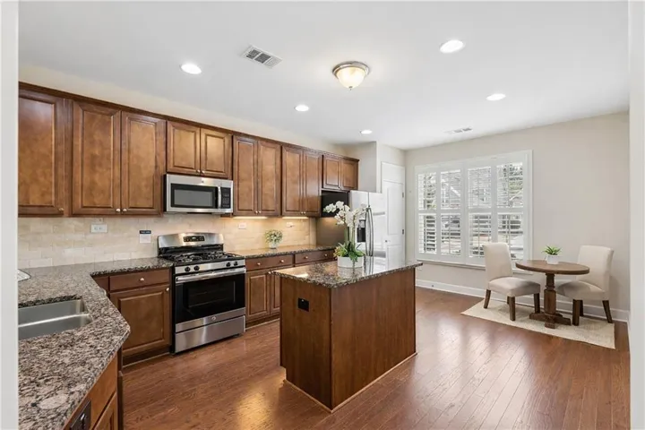4024 Great Pine Drive, Gainesville, Georgia 30504