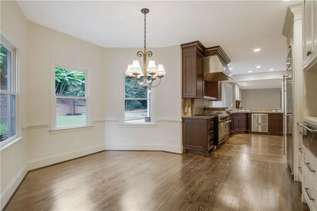 150 Spalding Mill, Sandy Springs, Georgia 30350, 6 Bedrooms Bedrooms, ,4 BathroomsBathrooms,Residential,Sold,150 Spalding Mill,6786134
