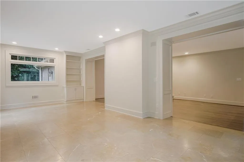 150 Spalding Mill, Sandy Springs, Georgia 30350, 6 Bedrooms Bedrooms, ,4 BathroomsBathrooms,Residential,Sold,150 Spalding Mill,6786134
