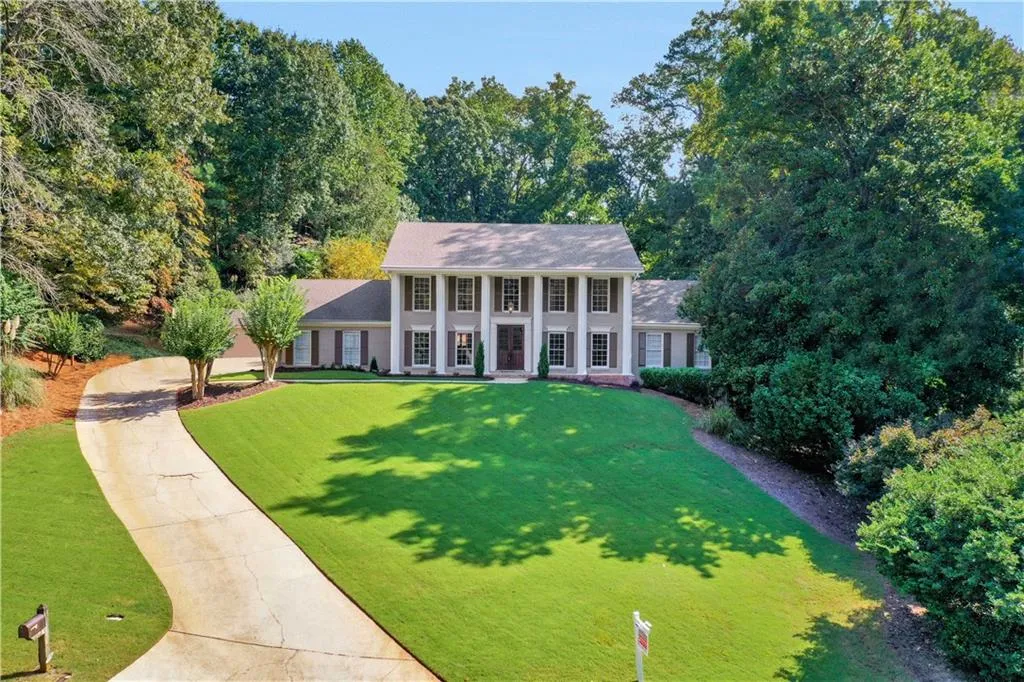 150 Spalding Mill, Sandy Springs, Georgia 30350, 6 Bedrooms Bedrooms, ,4 BathroomsBathrooms,Residential,Sold,150 Spalding Mill,6786134