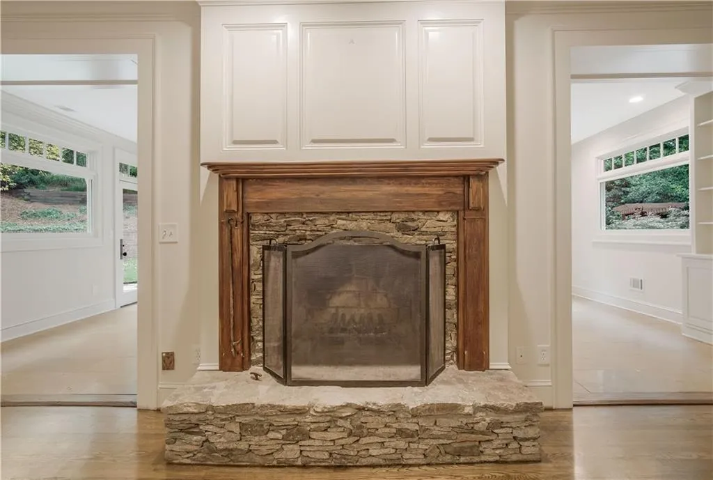 150 Spalding Mill, Sandy Springs, Georgia 30350, 6 Bedrooms Bedrooms, ,4 BathroomsBathrooms,Residential,Sold,150 Spalding Mill,6786134
