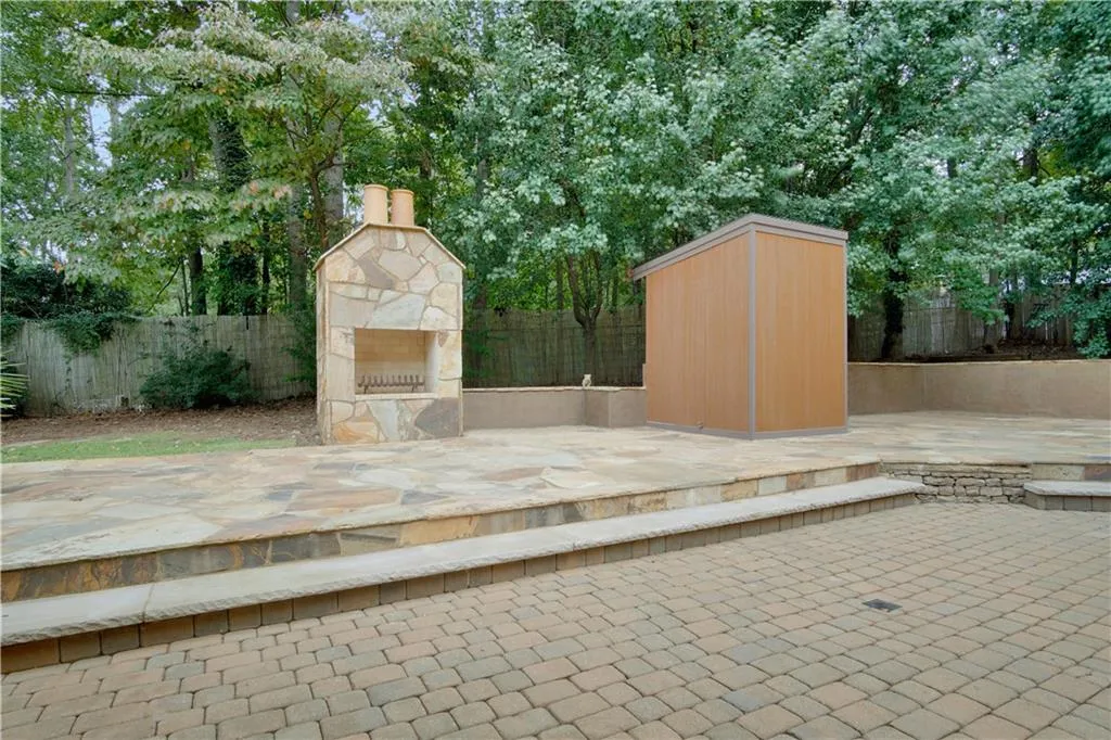 150 Spalding Mill, Sandy Springs, Georgia 30350, 6 Bedrooms Bedrooms, ,4 BathroomsBathrooms,Residential,Sold,150 Spalding Mill,6786134