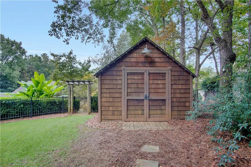 150 Spalding Mill, Sandy Springs, Georgia 30350, 6 Bedrooms Bedrooms, ,4 BathroomsBathrooms,Residential,Sold,150 Spalding Mill,6786134