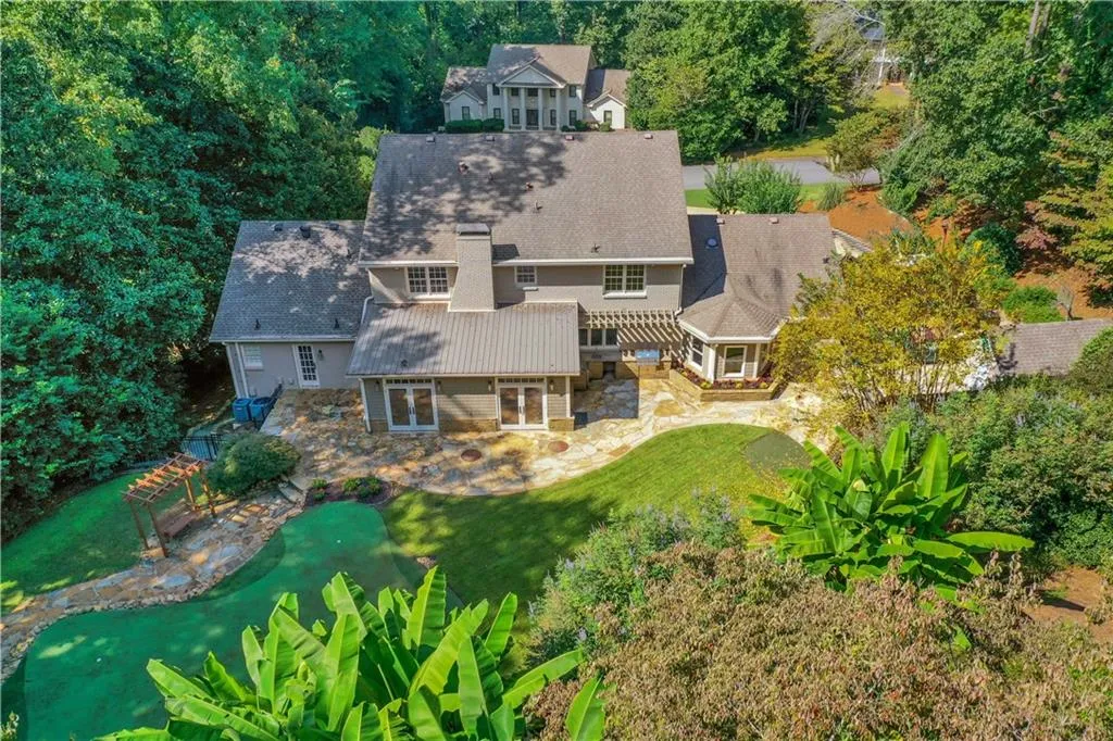 150 Spalding Mill, Sandy Springs, Georgia 30350, 6 Bedrooms Bedrooms, ,4 BathroomsBathrooms,Residential,Sold,150 Spalding Mill,6786134