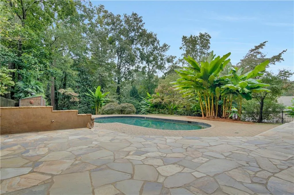 150 Spalding Mill, Sandy Springs, Georgia 30350, 6 Bedrooms Bedrooms, ,4 BathroomsBathrooms,Residential,Sold,150 Spalding Mill,6786134