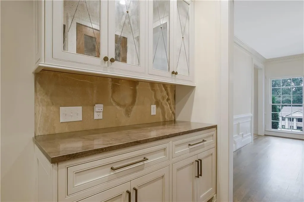 150 Spalding Mill, Sandy Springs, Georgia 30350, 6 Bedrooms Bedrooms, ,4 BathroomsBathrooms,Residential,Sold,150 Spalding Mill,6786134
