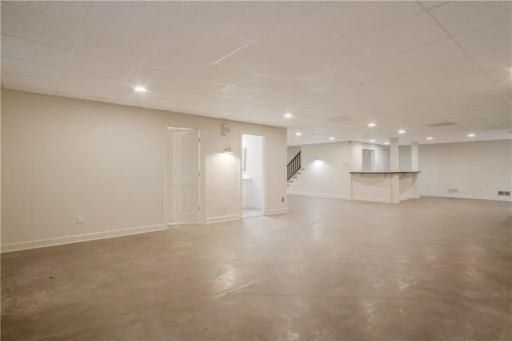 150 Spalding Mill, Sandy Springs, Georgia 30350, 6 Bedrooms Bedrooms, ,4 BathroomsBathrooms,Residential,Sold,150 Spalding Mill,6786134