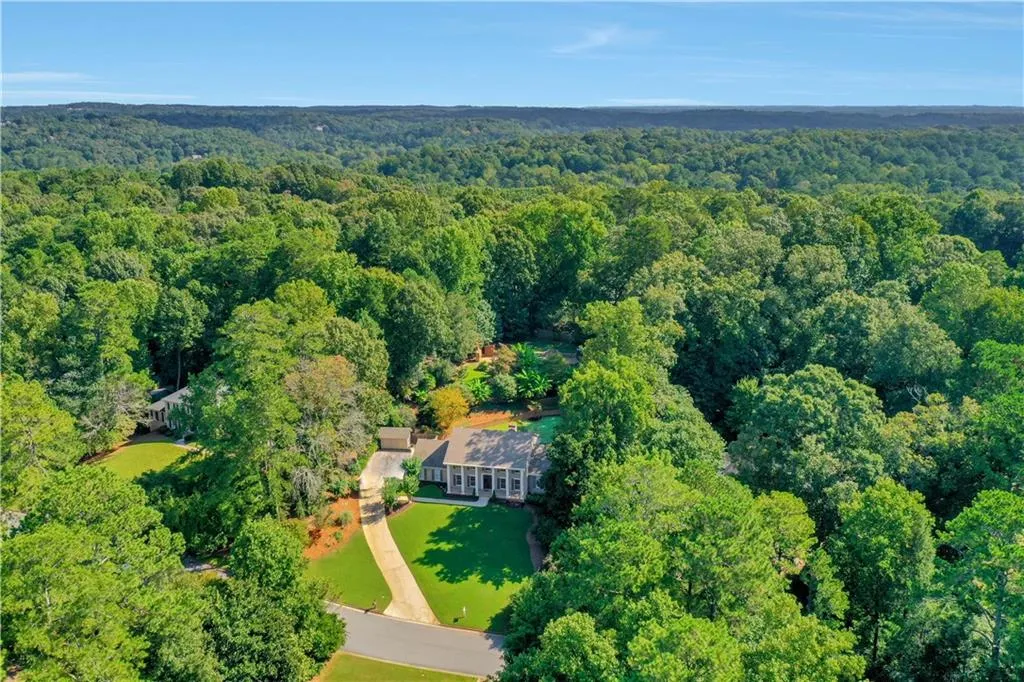 150 Spalding Mill, Sandy Springs, Georgia 30350, 6 Bedrooms Bedrooms, ,4 BathroomsBathrooms,Residential,Sold,150 Spalding Mill,6786134