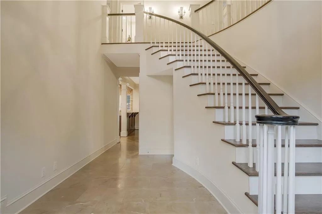 150 Spalding Mill, Sandy Springs, Georgia 30350, 6 Bedrooms Bedrooms, ,4 BathroomsBathrooms,Residential,Sold,150 Spalding Mill,6786134