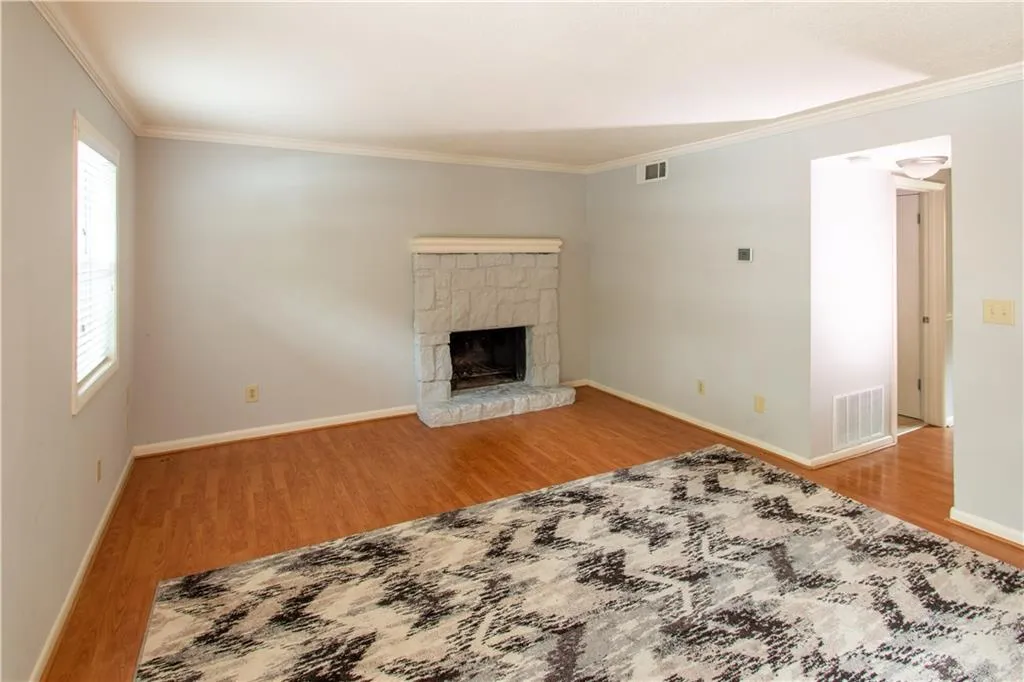 6900 Roswell Road Unit K1, Sandy Springs, Georgia 30328, 3 Bedrooms Bedrooms, ,2 BathroomsBathrooms,Residential,Sold,6900 Roswell Road Unit K1,6897854