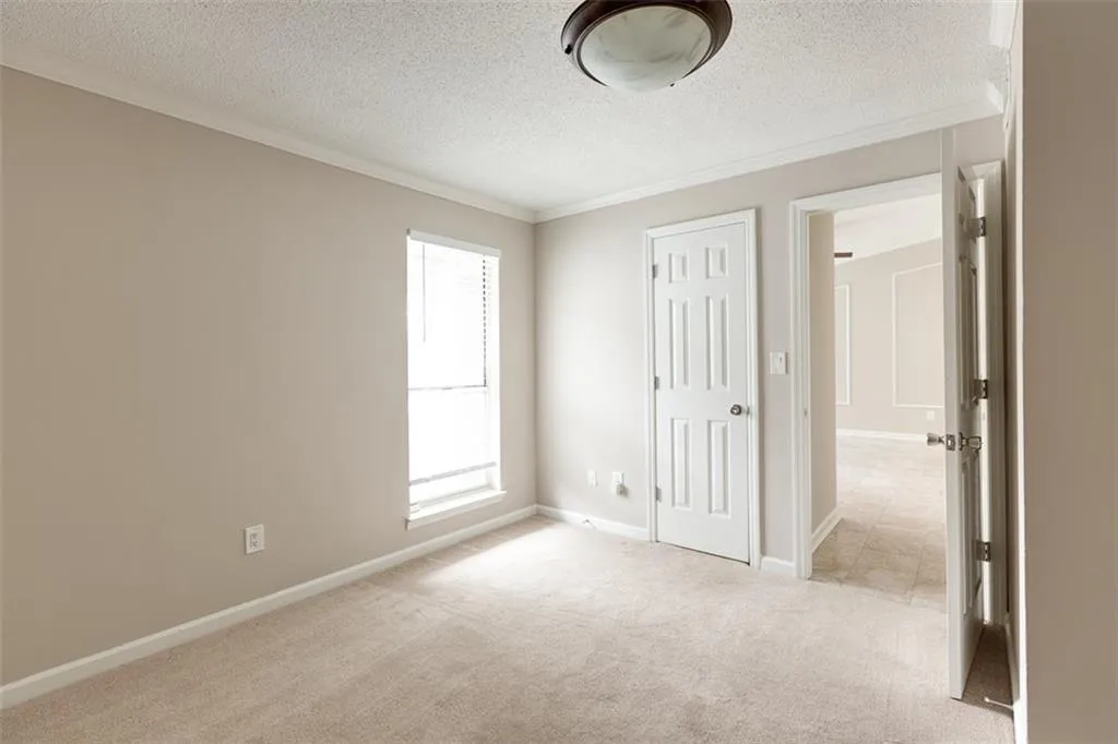 321 Granville Court, Atlanta, Georgia 30328, 2 Bedrooms Bedrooms, ,2 BathroomsBathrooms,Residential,Sold,321 Granville Court,5985218