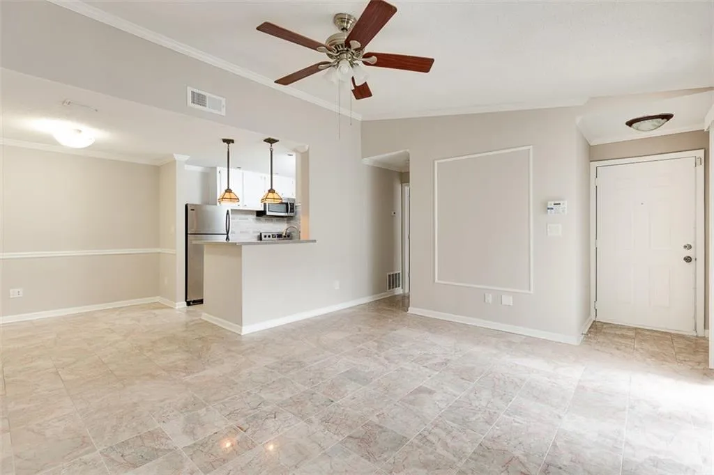 321 Granville Court, Atlanta, Georgia 30328, 2 Bedrooms Bedrooms, ,2 BathroomsBathrooms,Residential,Sold,321 Granville Court,5985218