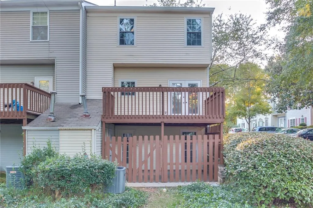 411 Wedgewood Way, Sandy Springs, Georgia 30350, 3 Bedrooms Bedrooms, ,3 BathroomsBathrooms,Residential,Sold,411 Wedgewood Way,6092207