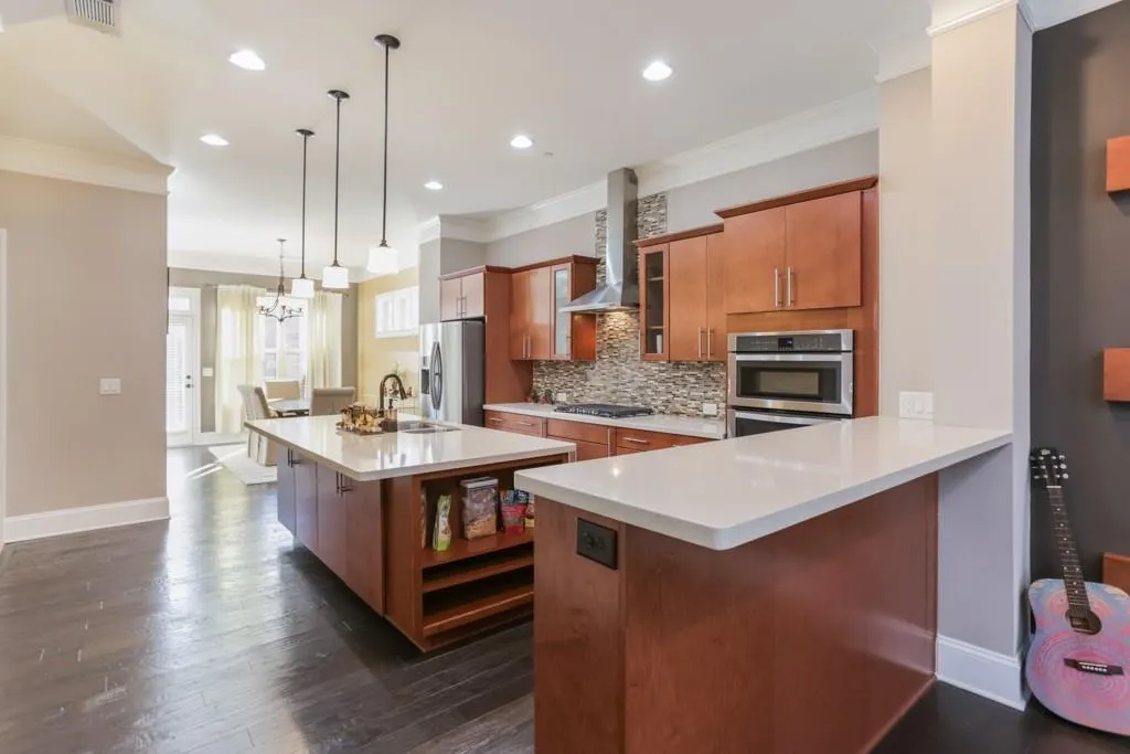 429 Alderwood Street, Atlanta, Georgia 30328, 3 Bedrooms Bedrooms, ,3 BathroomsBathrooms,Residential,Sold,429 Alderwood Street,6502541