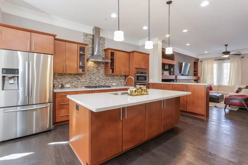 429 Alderwood Street, Atlanta, Georgia 30328, 3 Bedrooms Bedrooms, ,3 BathroomsBathrooms,Residential,Sold,429 Alderwood Street,6502541