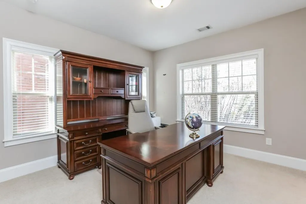 429 Alderwood Street, Atlanta, Georgia 30328, 3 Bedrooms Bedrooms, ,3 BathroomsBathrooms,Residential,Sold,429 Alderwood Street,6502541