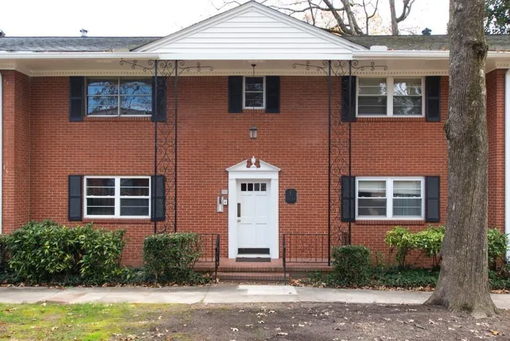 3660 Peachtree Road Ne Unit E4, Atlanta, Georgia 30319